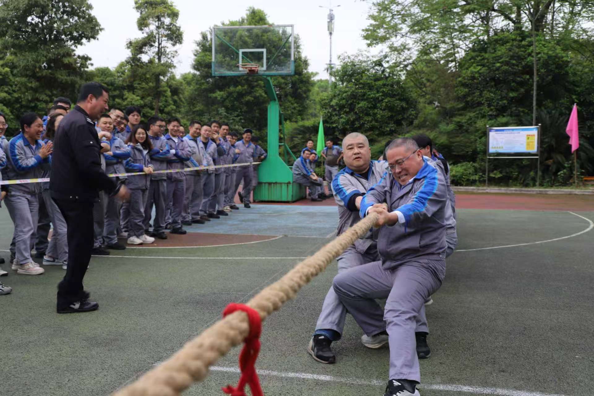 凝心聚力  “绳”采飞扬——公司举办建厂86周年职工拔河比赛 澳洲10平台（中国）ios/安卓版/手机app下载
集团