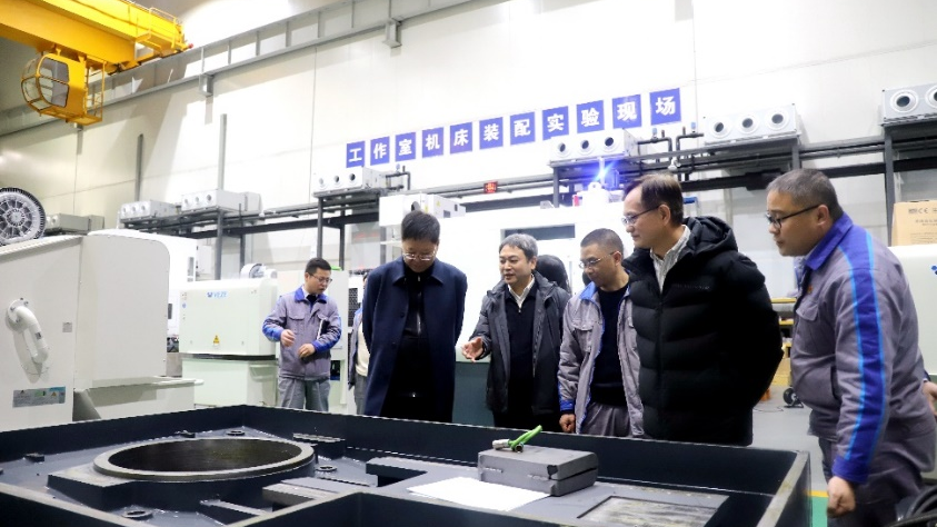 “重庆智能制造装备技术路径与发展战略研究”项目组前往澳洲10平台（中国）ios/安卓版/手机app下载
集团调研